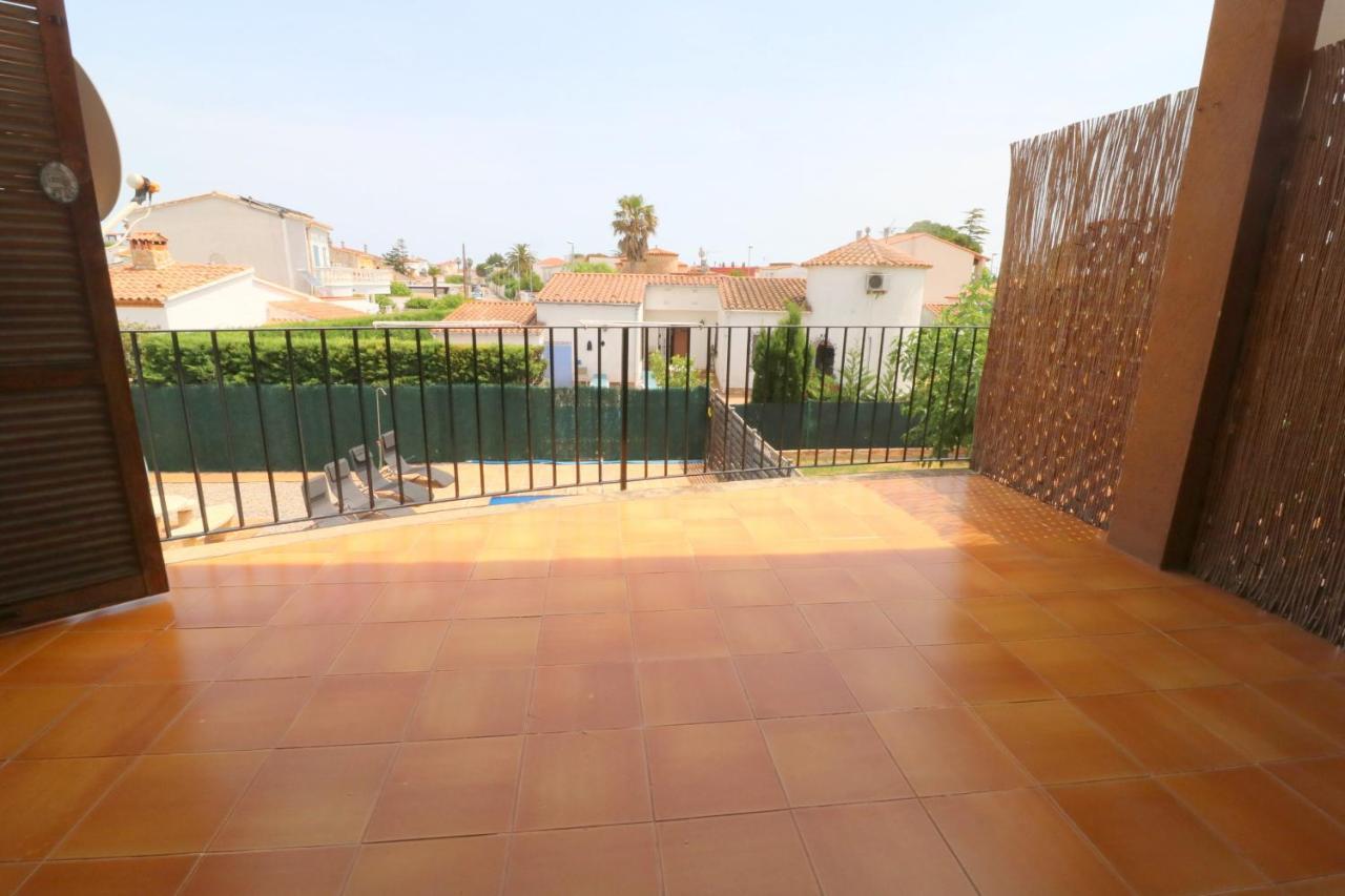 Peni 168A - Belle Maison Avec Piscine Empuriabrava Extérieur photo
